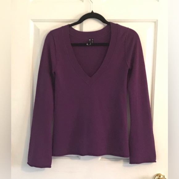 take out Sweaters - Take out woman’s medium long sleeve purple sweater